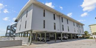 200 120TH AVENUE W Gallery 38