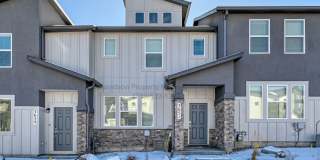 Beautiful Townhouse Located in the Heart of Colorado Springs Gallery 1