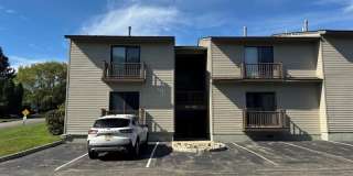 903 Spruce Hills Dr Gallery 1