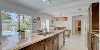 2601 NE 11th Ct Gallery 21