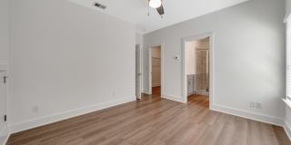 Self Tour This Home or Call for an Agent Tour! Gallery 21