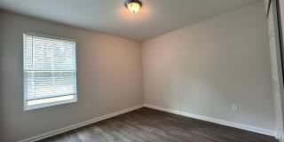 Four Bedroom Home on Belfort Rd. Gallery 15