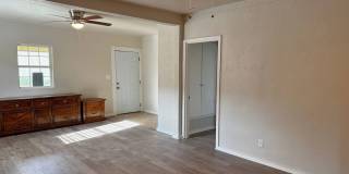 Remodeled 3 Bed 1 Bath in Kemp & Jackson! Gallery 6