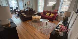 721-23 W. Roscoe Gallery 8