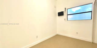 2516 Cleveland St Gallery 6