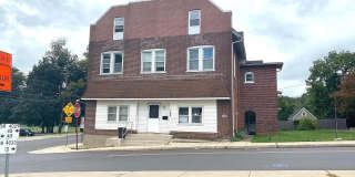 108 LAWN Avenue Gallery 1