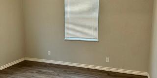 Great Home Located in the Lawton Heights Area! Pets Negotiable with Owner Approval! Gallery 14