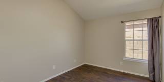 FABULOUS REMODELED HOME WITH POOL! Gallery 33