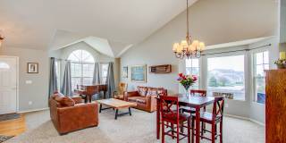 Gorgeous Home in Pronghorn Meadows! Gallery 8