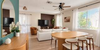 2913 S Greenleaf Cir 2913 S Greenleaf Cir Gallery 1