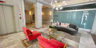 306 W Franklin Gallery 29