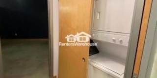 2323 Locust Street Gallery 11