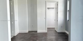 1791 NE Miami Gardens Dr Gallery 1