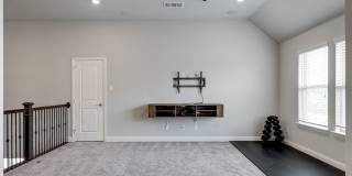 3521 Camden Court Gallery 28