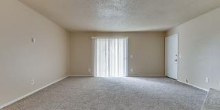 1 Bedroom 1 Bath Condo - Wilshire And NW Expressway Gallery 11