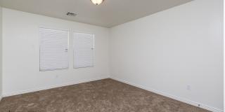 Spacious Home in Little Valley-Pets Negotiable Gallery 26