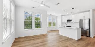 Mosby at Avalon Park Gallery 7