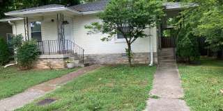 West Nashville 3BR Duplex - Free Rent Gallery 1