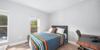 EAST FRANKLINTON ARTIST DISTRICT!  SUNNY NEWLY RENOVATED HOME on DOUBLE LOT Gallery 21