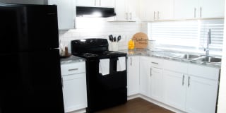 Element at River Pointe Gallery 1