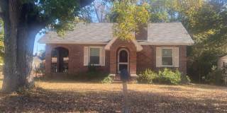 1102 Murphy St Gallery 1