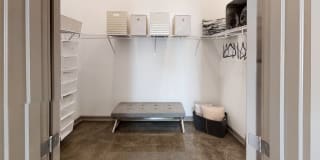 Avenue Madison Gallery 11