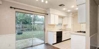Awesome 3 Bedroom house in Anderson Mill with 2 Car Garage! Gallery 5
