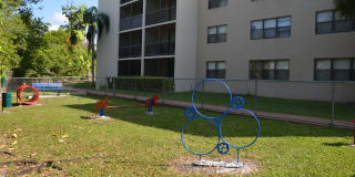 Royalton on the Green Gallery 4