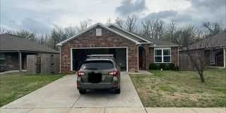 Available May 1st! Three Bedroom, Two Bathroom Home in Legendary Subdivision near Shaw Elementary Gallery 1