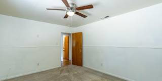 3104 49th Street Gallery 17