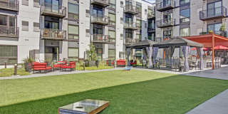 4800 Excelsior Gallery 25