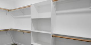 1214 W 5th Street Gallery 24