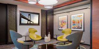 IO Piazza by Windsor Gallery 18