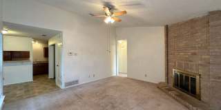 Viewable Now!  Small Dogs Accepted! Gallery 3