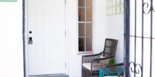 1425 Riverside Circle Gallery 5