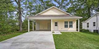 325 Oak Street Gallery 1