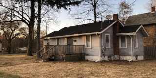 HUGE HOME WITH A TON OF SPACE! Gallery 1
