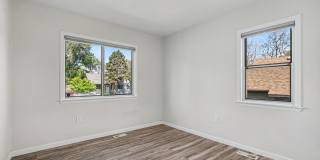 Updated House Available in Westwood-4 bedroom 2 bathroom! Gallery 10