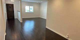 5752 Newcastle Avenue Gallery 9