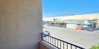 2 bedroom 2.5 bath Gallery 41