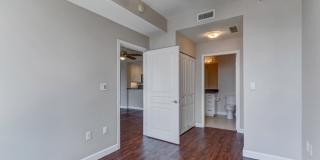 300 West Beech Street - 2101 300 West Beech Street - 2101 Gallery 13