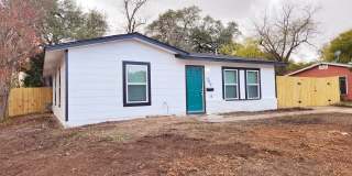 302 Kenmar Gallery 1