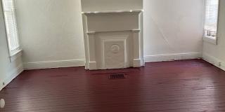 Spacious 4 bdrm/2 bath Home Located in Richmond's Fan District w/Balcony!!  Walking Distance to VCU!!!! Gallery 19