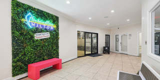 Fontainebleau Milton Gallery 59