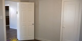Cozy 2 Bed 1 Bath 728qft single family home in Oak Park Gallery 11