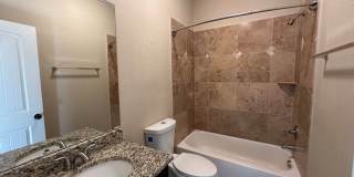 Charming 2BR house, fenced yards, exposed brick, open feel, great location! (Hooker) Gallery 6
