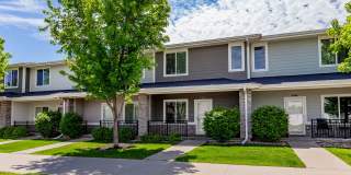 GREAT LOCATION!! 3 Bedroom, 2.5 Bathroom Townhome in Waukee! Gallery 3