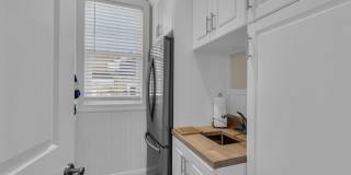 502 Brighton Avenue Gallery 24