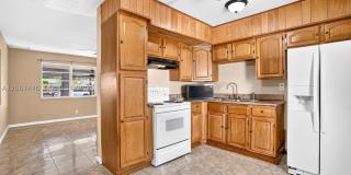 6240 SW 22nd Ct Gallery 13