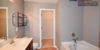 Fantastic 3BR townhome in Nippers Corner w/ attached garage! Gallery 13
